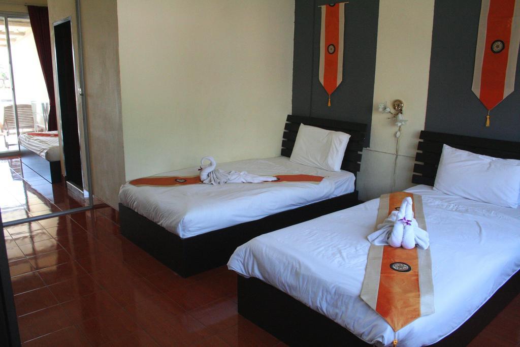 2Gether Guesthouse Karon Pokoj fotografie